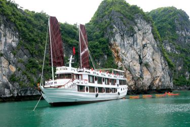 Cruise exterior