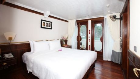 Deluxe Double Cabin(Large window and Private Balcony)