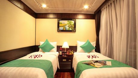 Twin bed Ocean View