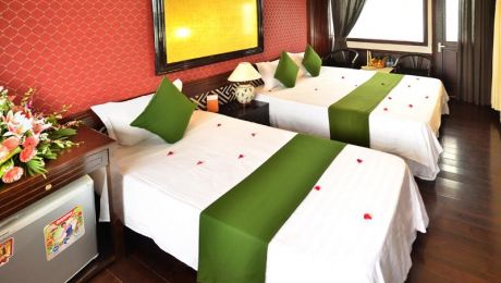 Family Triple Balcony - upper floor