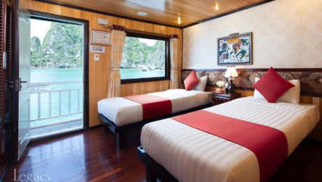 Ocean twin bed Upper floor