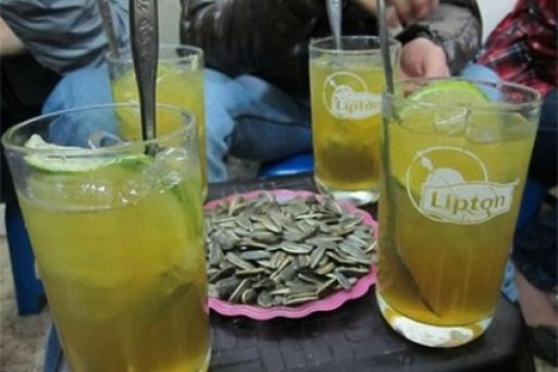 Top 10 Street Drinks in Hanoi