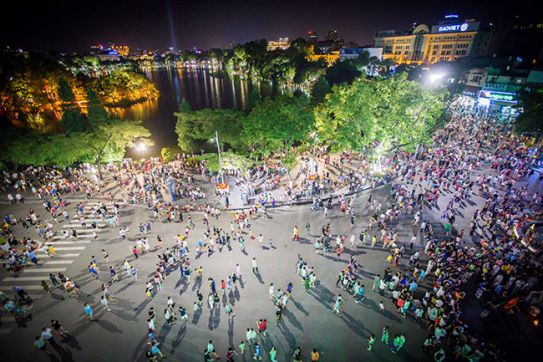 Ha Noi opens two more pedestrian streets