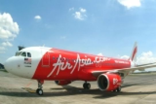 AirAsia draws business travellers with new product