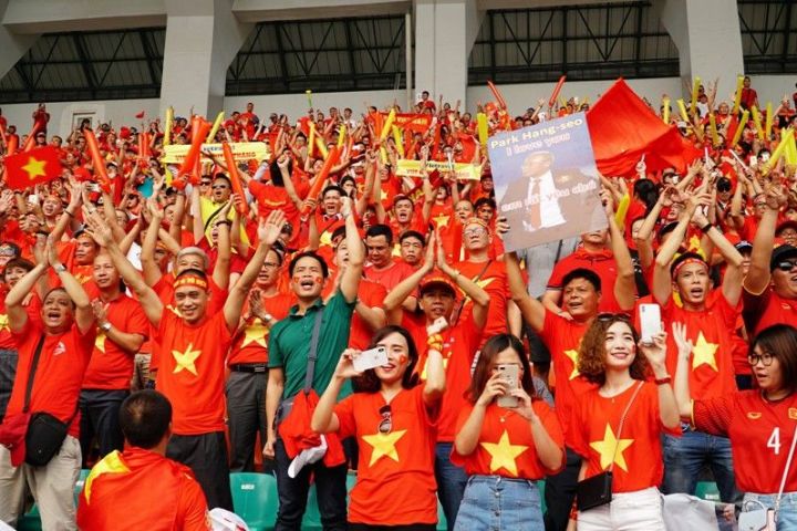 SEA Games Tour: Ha Noi - Ha Long - SEA Games Football Match