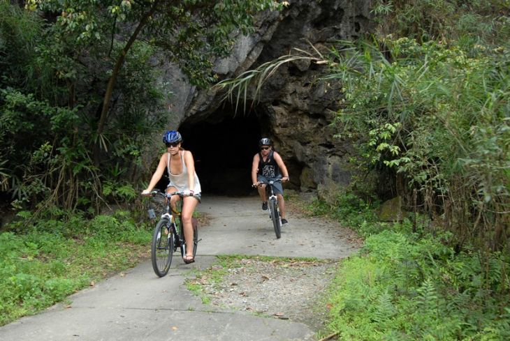 Biking trip Cat Ba