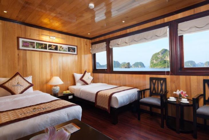 Twin bed Sea View