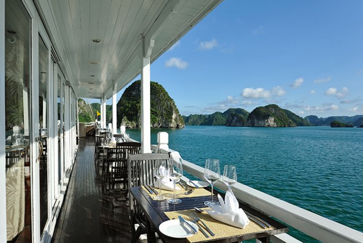 Balcony restaurant