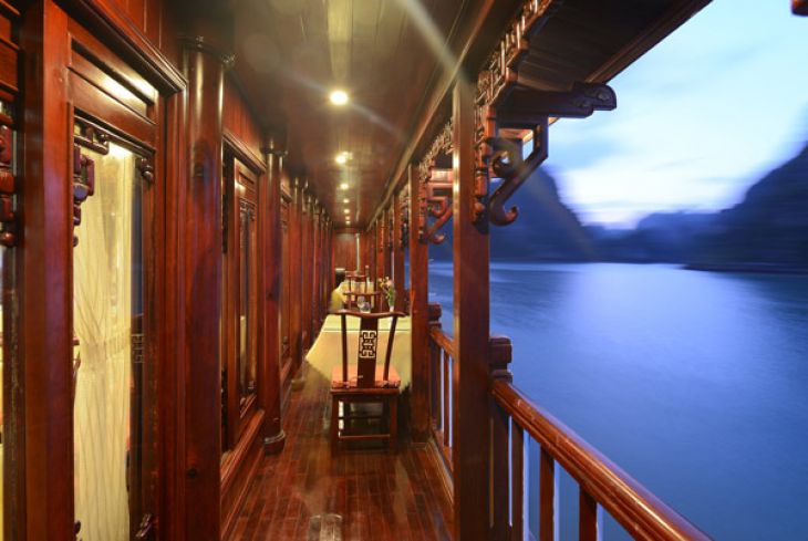 Cruise restaurant