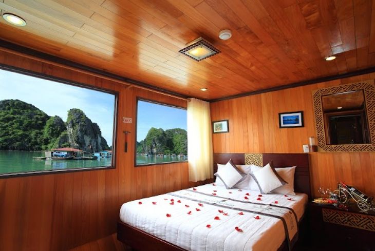 Double cabin