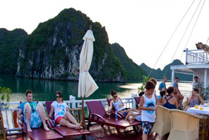 Cruise sundeck
