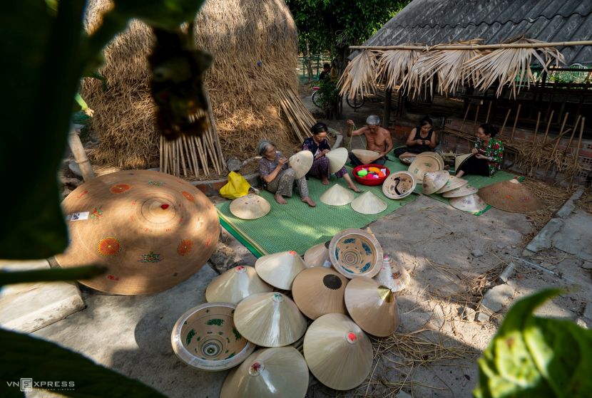 The beauty of Vietnam's traditional craft villages picture 3