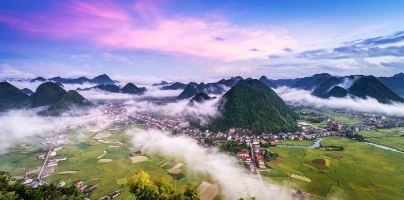 Bac Son valley attractive to tourists in rice harvest season 3