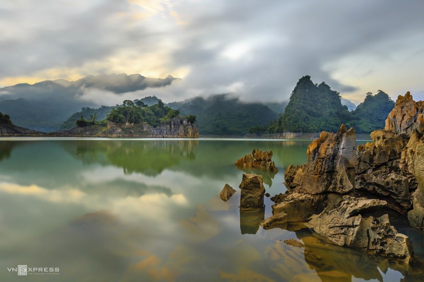 The sensory overload that is Na Hang Lake 6