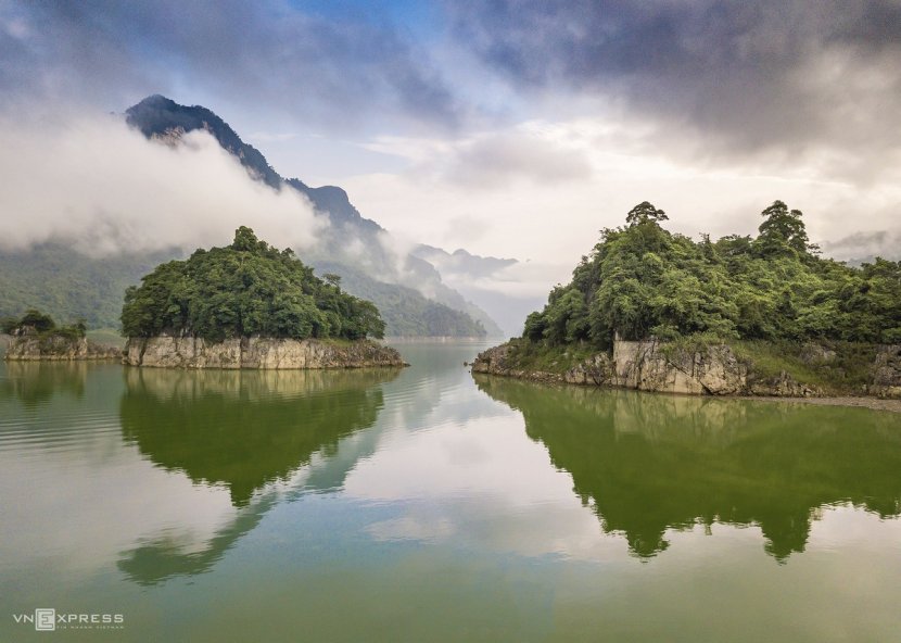 The sensory overload that is Na Hang Lake 9