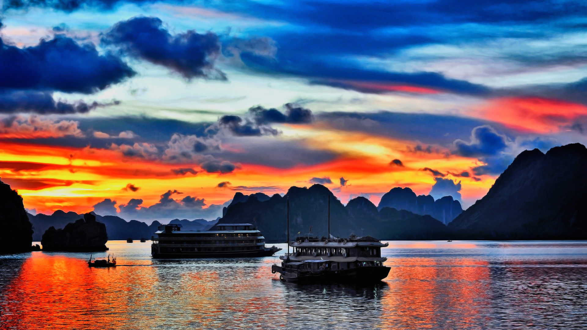 Ha Long Bay cruise